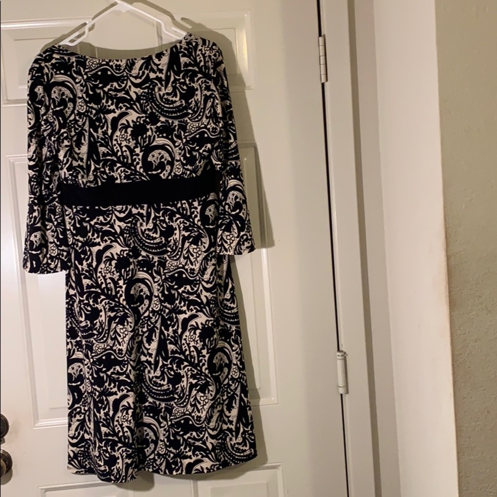 Dress - Picture 3 of 5